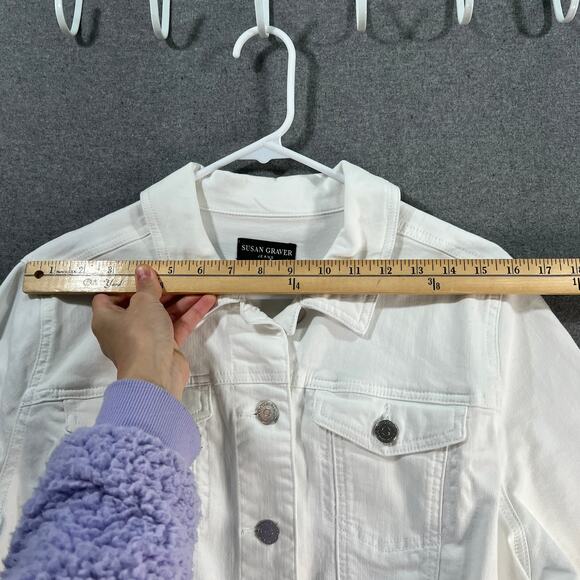 Susan Graver Stretch Denim Size M White Button-Front Frayed Jean Jacket - Picture 7 of 9